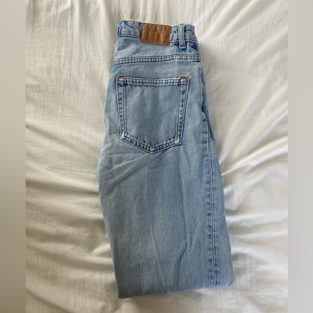 Weekday Voyage size 24/32 plain blue jeans